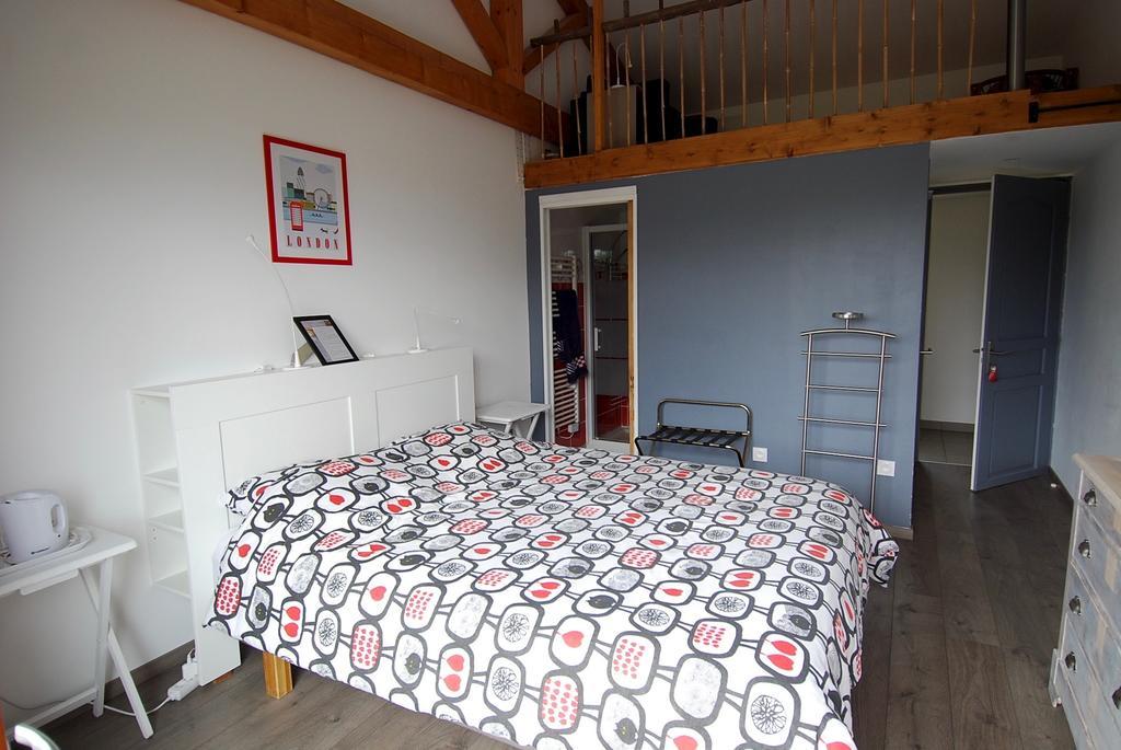 Maison D'Hotes Des 2 Chenes Bessenay エクステリア 写真